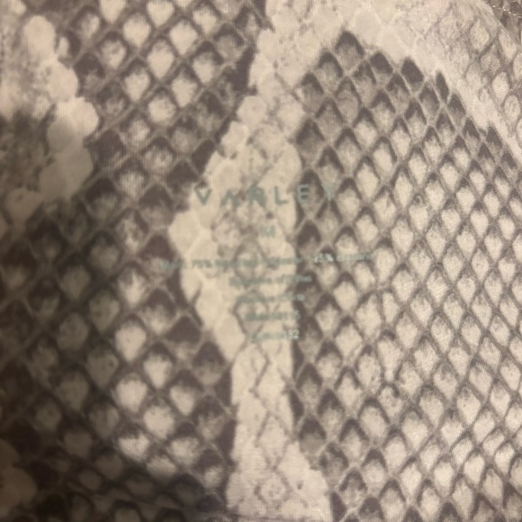 Varley | Let's Move High 25 Leggings in Alabaster Python - Picture 6 of 6